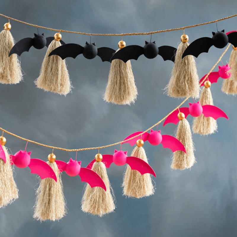 Glitterville Bat Garland – 2 Color Options