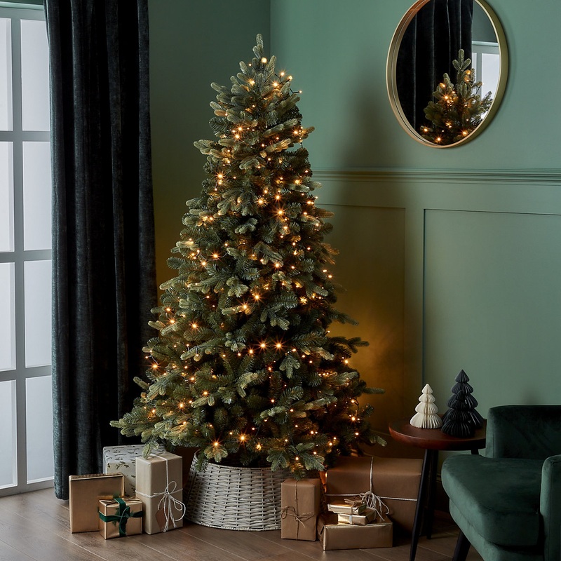 1500 Warm white LED String lights With timer function & 54.97m Green cable