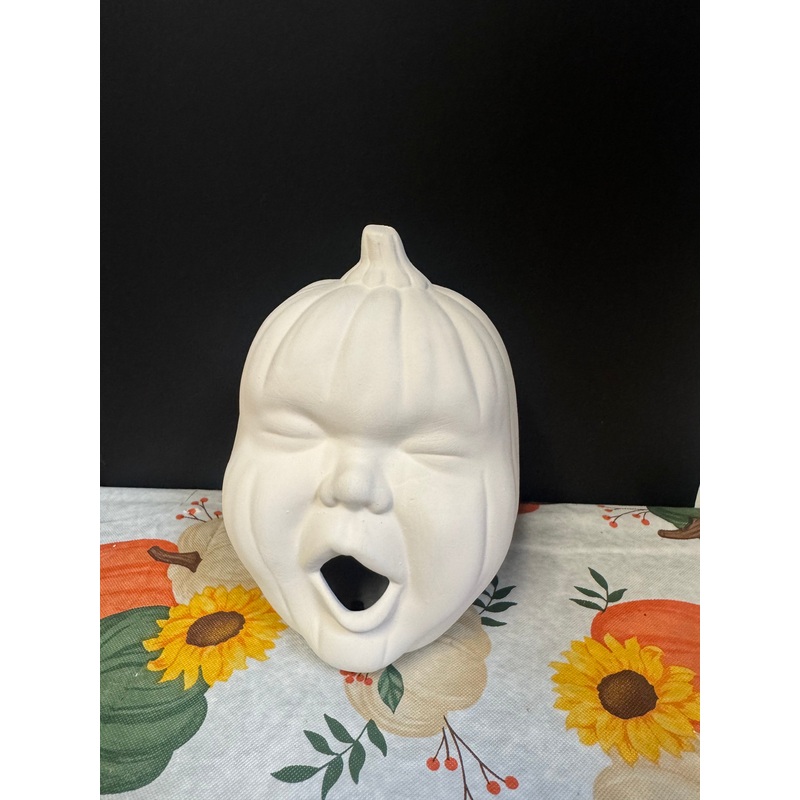 YAWNING BABY Pumpkin Halloween