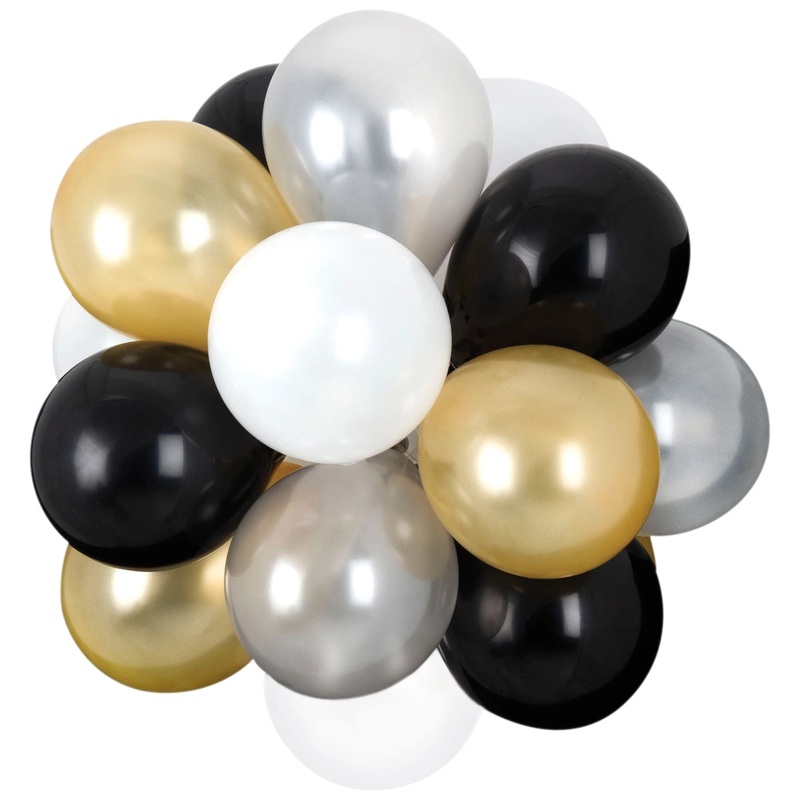 Air-Filled Latex Balloon Chandelier – Luxe