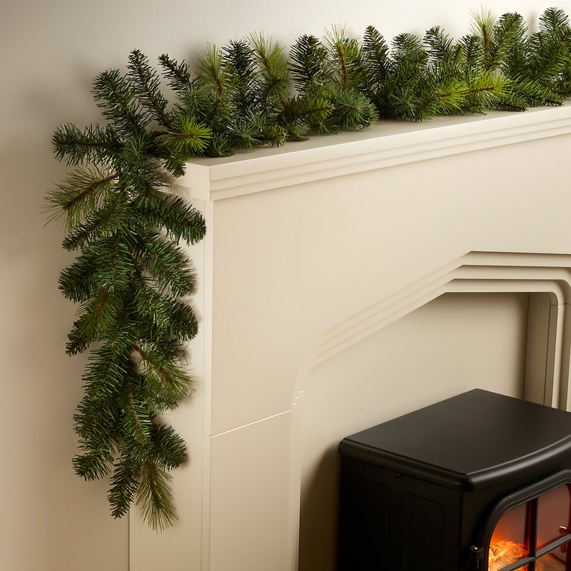 2743mm Prancer Christmas garland – Green