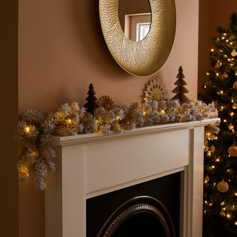 1.8m LED Champagne Flocked Garland