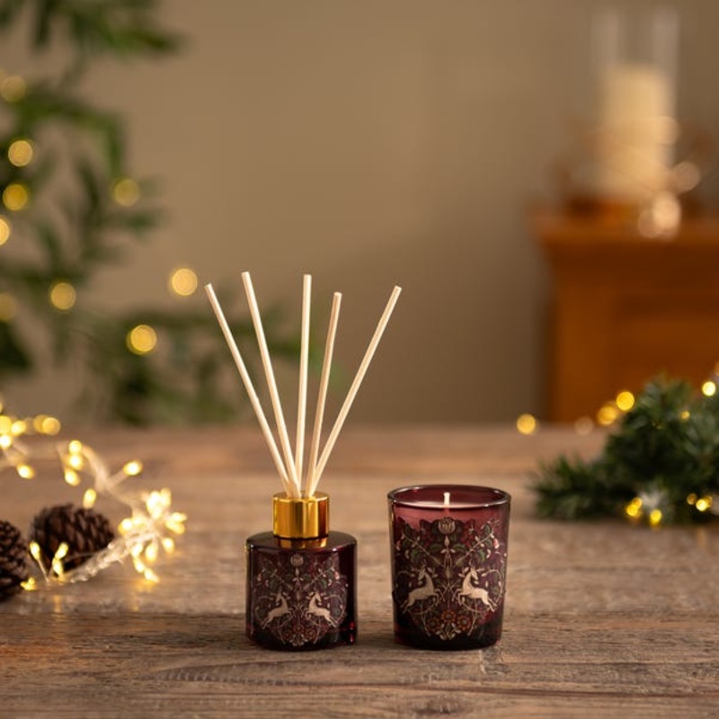 Winter Berries Candle & Mini Diffuser Gift Set
