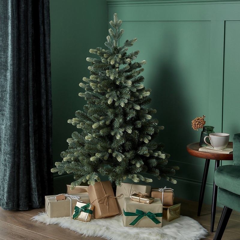 4ft Olber Natural effect Hinged Full Artificial Christmas tree – Green