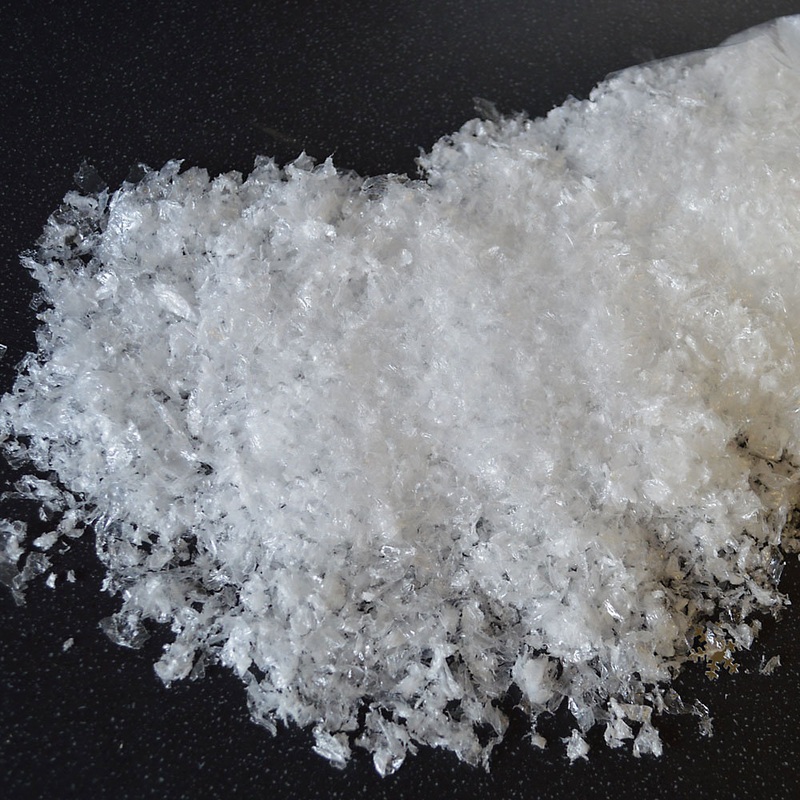 2.75 Litres (170 grams) Premier Fake or Frosted Christmas Snow Decoration