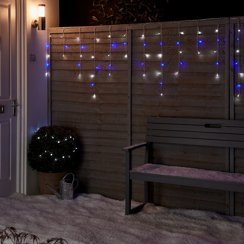 300 Cold white/blue LED Icicle lights With timer & 22m Clear cable