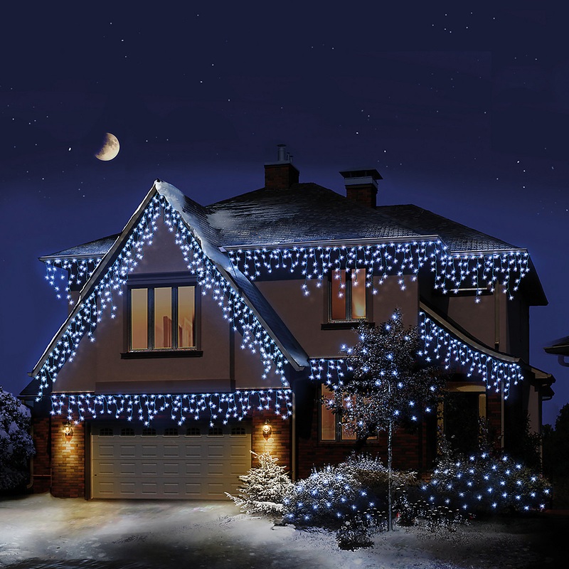 Snowing 960 White LED Icicle lights With Timer function & cable
