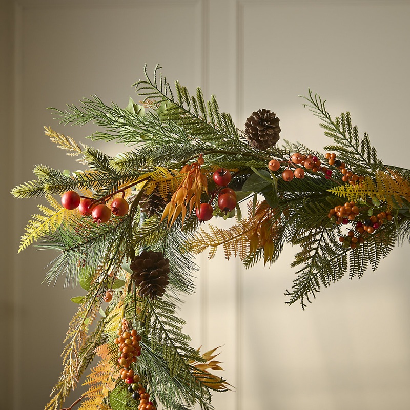 1800mm Autumn Pine cone & Berry Garland – Green