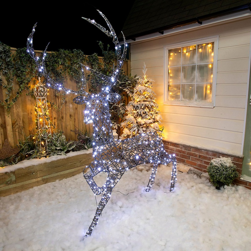 2M Brown Wicker Light Up Christmas Grand Reindeer Stag with 350 White or Warm White LEDs
