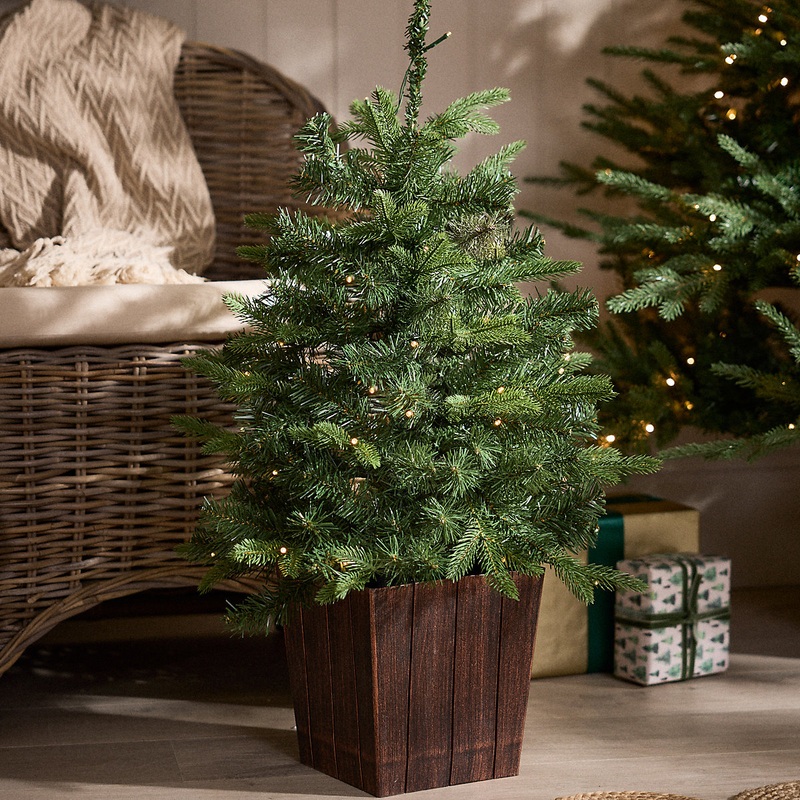 Traditional Brookleigh Pre-lit Artificial Front Door Christmas Tree – 3ft