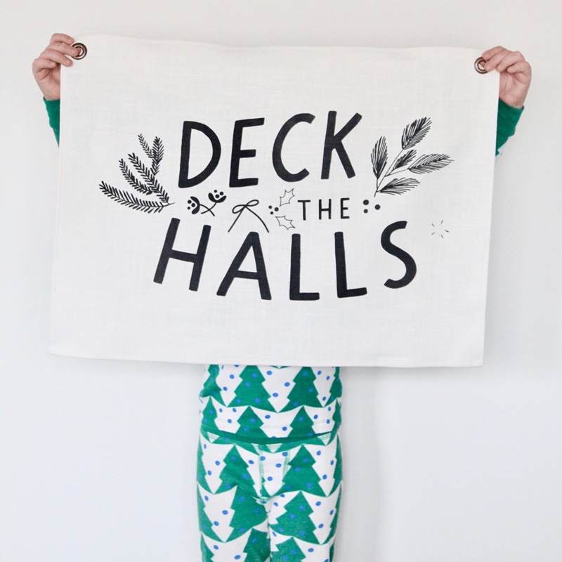 “Deck the Halls” Holiday Banner