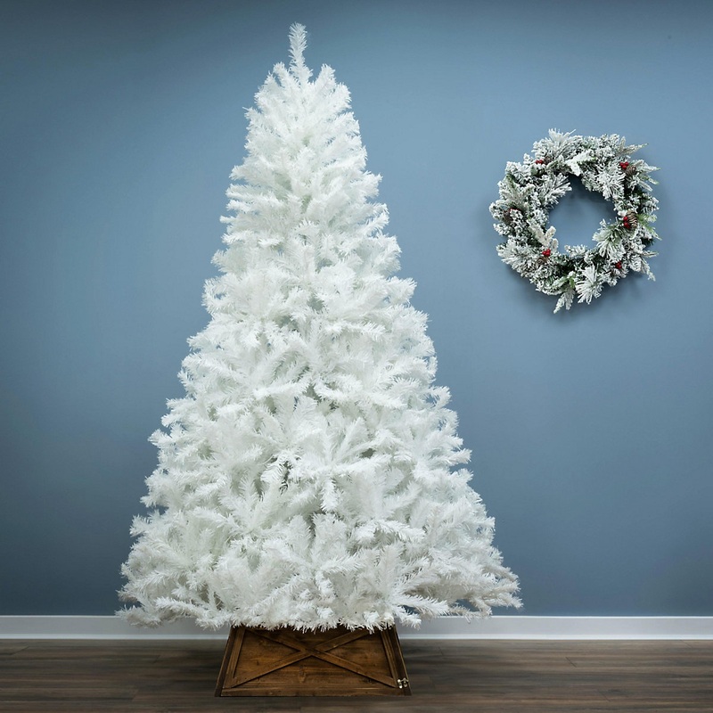 The 7ft Bianca Pine Tree with hinged branches