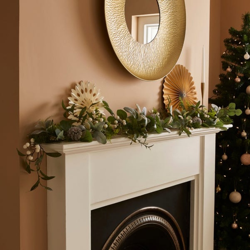 180cm Artificial White Berry & Eucalyptus Garland with Pinecones